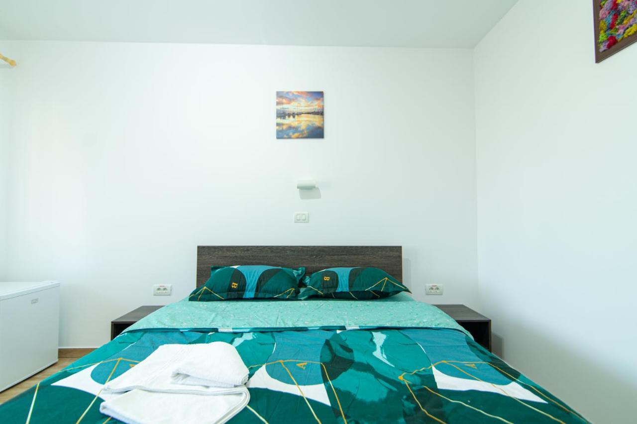 Casa Adrian Hotel Corbu  Eksteriør billede